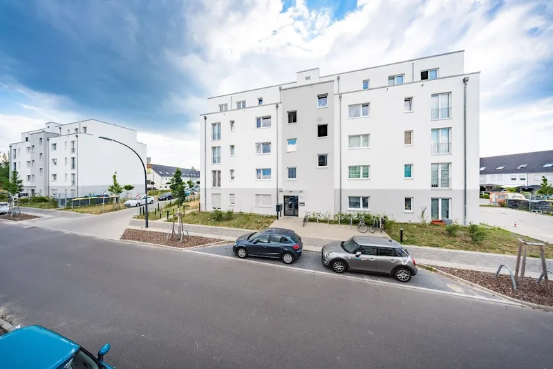 Dachgeschosswohnung mit großer Terrasse in Falkenberg vorzeitig neu zu vermieten — photo 1